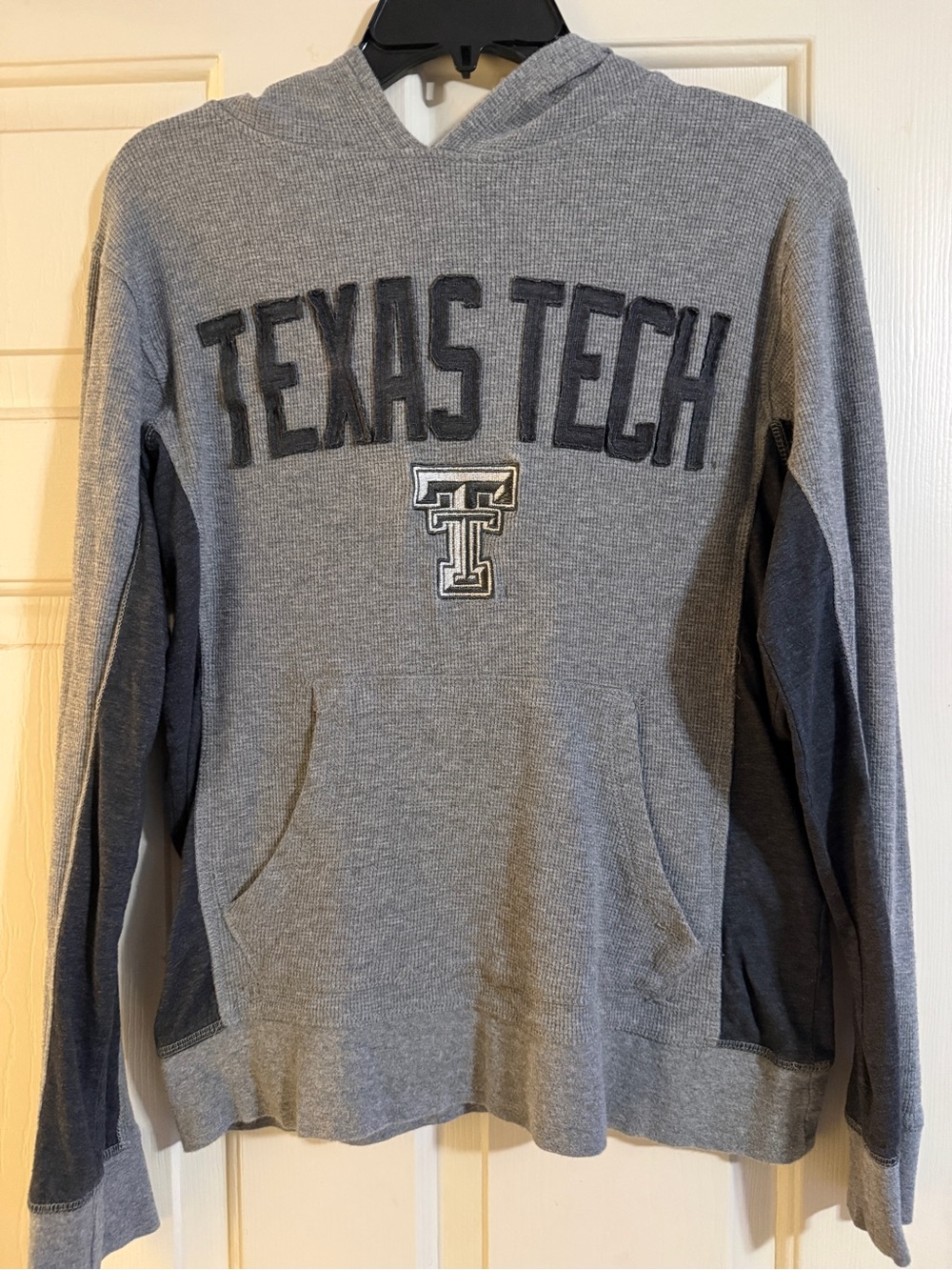 Colosseum Gray Waffle Knit Hoodie Label View